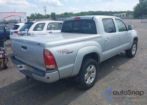 2006 Toyota Tacoma Prerunner V6 z USA, uszkodzony, nr VIN 3TMJU62N76M008235